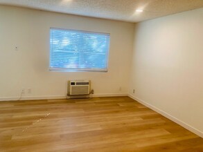 11905 Avon Way in Los Angeles, CA - Foto de edificio - Building Photo