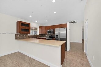 113 Danielle Ct in Weston, FL - Building Photo - Building Photo