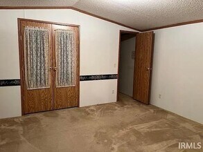 206 South St in Royal Center, IN - Building Photo - Building Photo