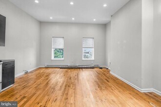 2106 E York St in Philadelphia, PA - Building Photo - Building Photo
