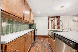 701 W Canfield St in Detroit, MI - Building Photo - Building Photo