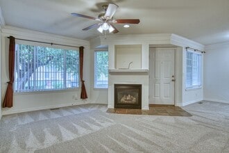 930 Button Rock Dr in Longmont, CO - Building Photo - Building Photo