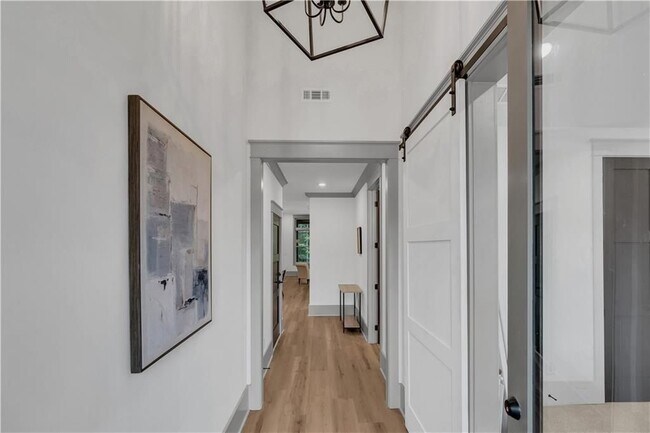 64 Villa Rd in Jasper, GA - Foto de edificio - Building Photo