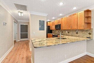 1051 Orange Terrace, Unit 204 in Delray Beach, FL - Building Photo - Building Photo