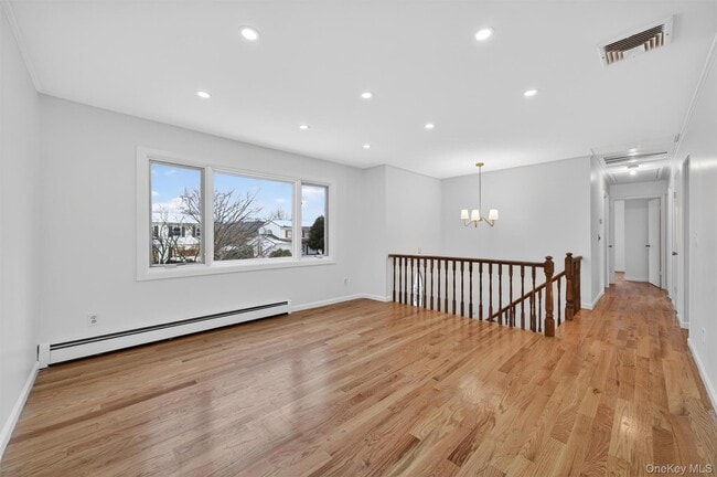 13 Sutherland Dr in Monroe, NY - Building Photo - Building Photo