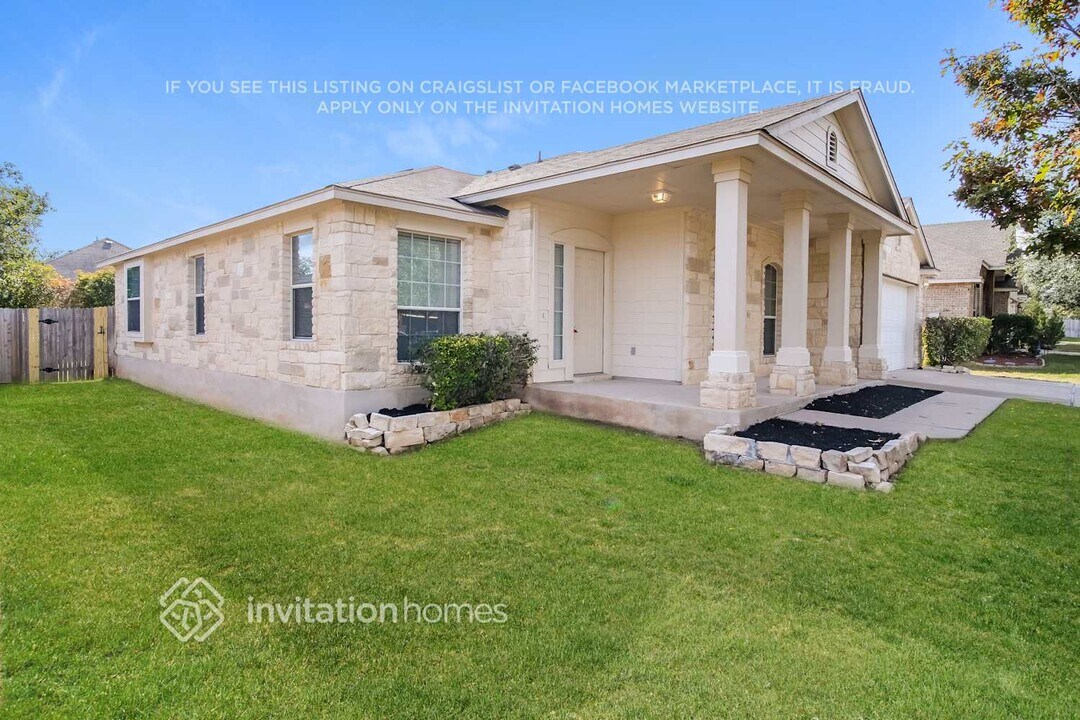 2419 Pearson Way in Round Rock, TX - Building Photo