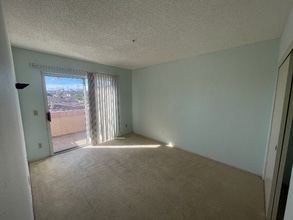 16700 Yukon Ave, Unit 220 in Torrance, CA - Building Photo - Building Photo