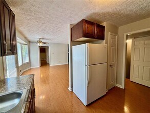 2050 Abington Ln in Snellville, GA - Building Photo - Building Photo
