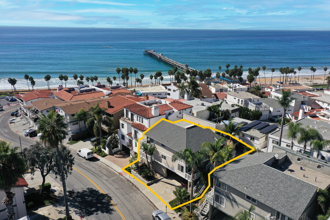 514 Avenida Victoria in San Clemente, CA - Building Photo