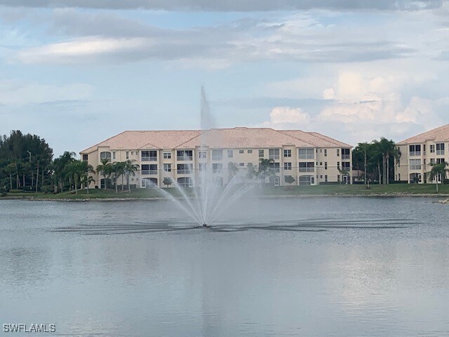 17020 Willowcrest Way in Ft. Myers, FL - Building Photo - Building Photo