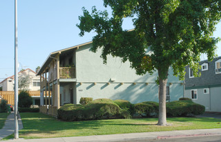 1721 Ross Cor Apartments