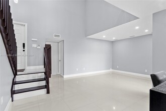 15000 SW 49th Ln in Miami, FL - Building Photo - Building Photo