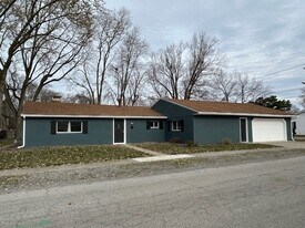 810 Mc Connell St in Findlay, OH - Building Photo