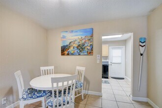 101 SW 10th Ave in Boynton Beach, FL - Building Photo - Building Photo