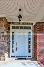 6811 Neville Dr in Ooltewah, TN - Building Photo - Building Photo
