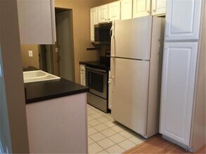 4407 Wilshire Blvd-Unit -107 in Mound, MN - Building Photo - Building Photo