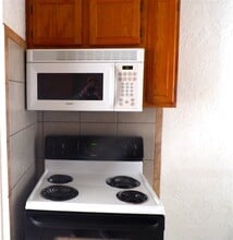 1165 NW Ozmun Ave in Lawton, OK - Building Photo - Building Photo