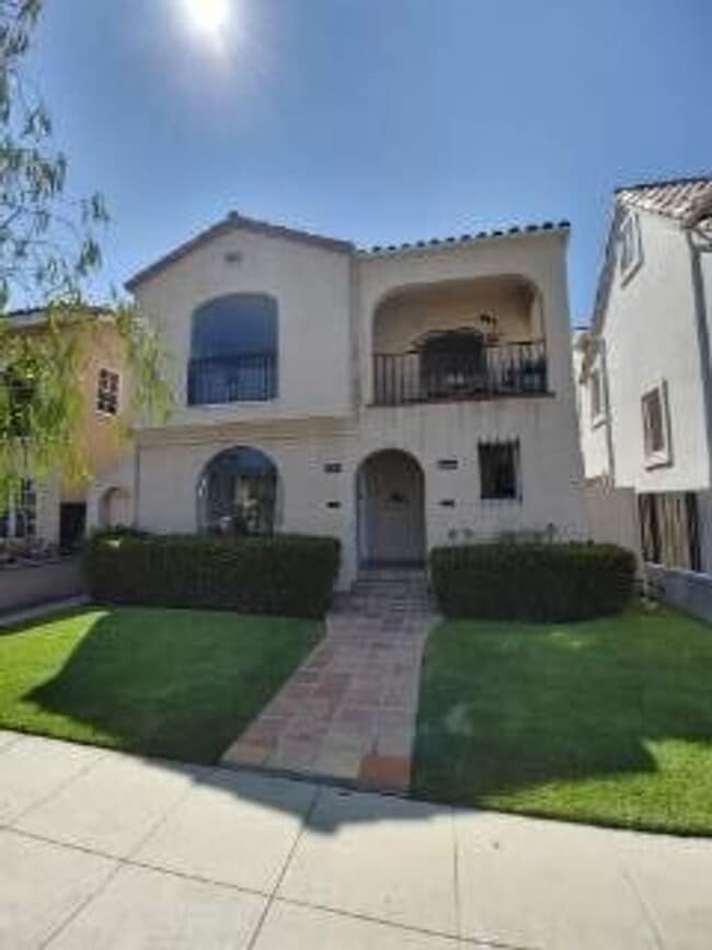 243 1/2-169-162 Park Ave in Long Beach, CA - Building Photo - Building Photo