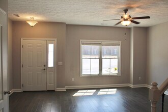 162 Cedar Point Ln in Harrisonburg, VA - Building Photo - Building Photo