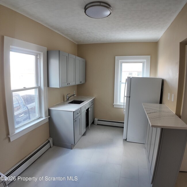 128 Main St in Old Forge, PA - Building Photo - Building Photo