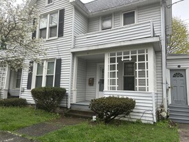13 Walnut St, Unit #2 in Jamestown, NY - Building Photo