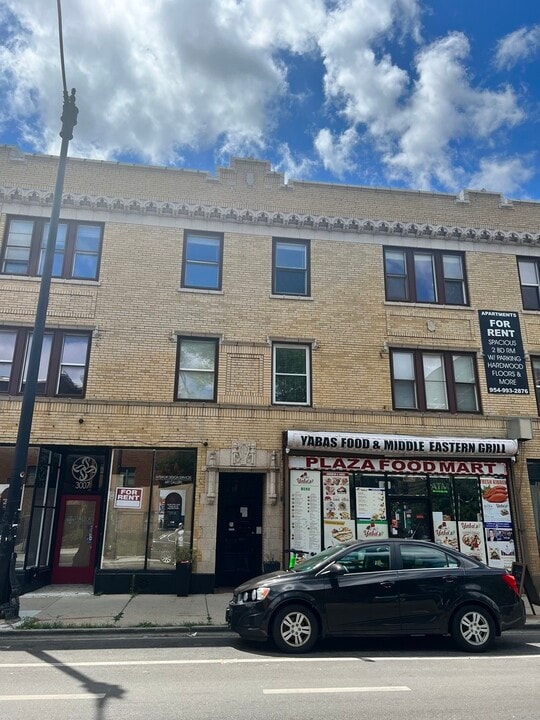 3015 W Armitage Ave in Chicago, IL - Building Photo