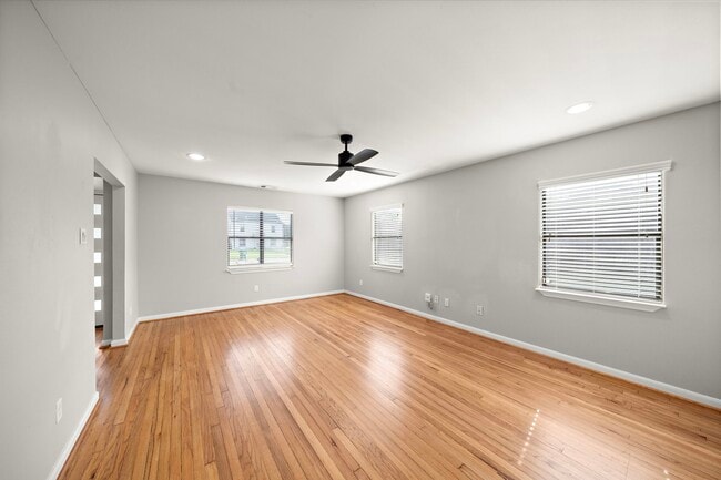 property at 3818 Southmore Blvd