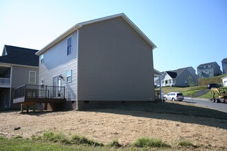 2720 Dorval Rd in Harrisonburg, VA - Building Photo - Building Photo
