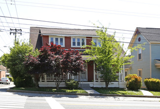 834 Broadway St in Knoxville, TN - Building Photo - Building Photo