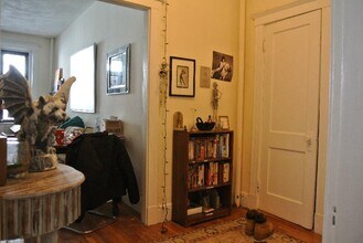 1715 Commonwealth Ave, Unit 9 in Boston, MA - Building Photo - Building Photo