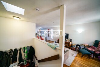 24 St Cyprians Pl, Unit 4R in Boston, MA - Foto de edificio - Building Photo