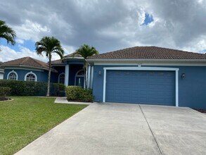 1024 SE 5th Terrace in Cape Coral, FL - Building Photo - Building Photo