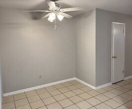 696 Tyner St in Fort Walton Beach, FL - Building Photo - Building Photo