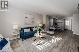 18 St Andrews St in Cambridge, ON - Building Photo - Building Photo