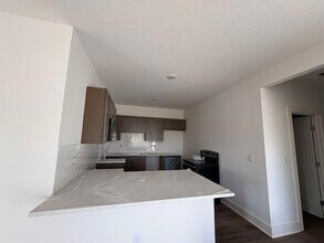 4827 N Vassar Ave in Wichita, KS - Building Photo - Building Photo