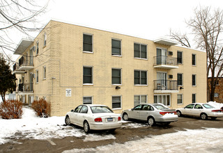 690 Como Ave in St. Paul, MN - Building Photo - Building Photo