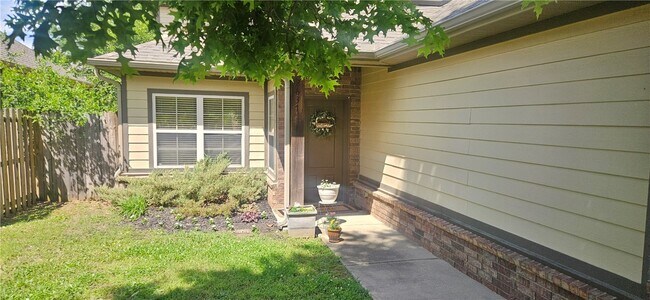 2637 N Sierra Ave in Fayetteville, AR - Building Photo - Building Photo