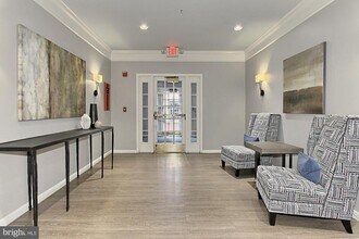 5120 Donovan Dr in Alexandria, VA - Building Photo - Building Photo