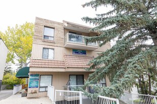 Miramichi Apartments in Calgary, AB - Building Photo