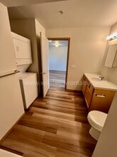 Benjamin Court Apartments in Bellingham, WA - Building Photo - Building Photo