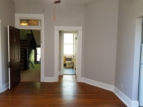 634 Greenup St-Unit -2R in Covington, KY - Building Photo - Building Photo