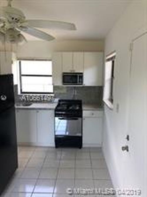 13420 SW 36th St-Unit -13420 in Miami, FL - Building Photo - Building Photo