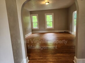 208 Croft St in Beckley, WV - Building Photo - Building Photo