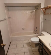 1500 Kenyon Dr in Naperville, IL - Building Photo - Building Photo