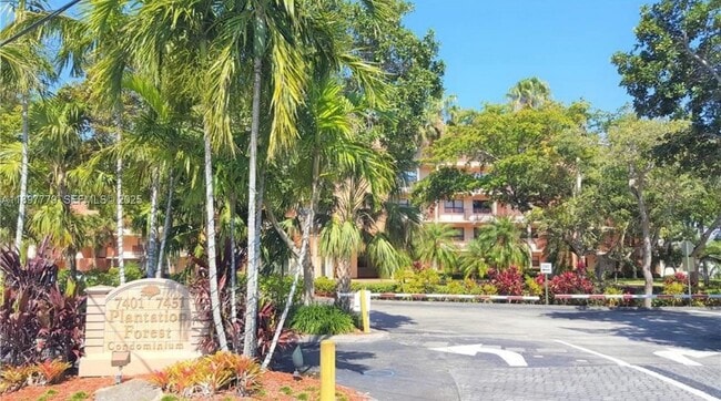 7451 NW 16th St in Plantation, FL - Building Photo - Building Photo