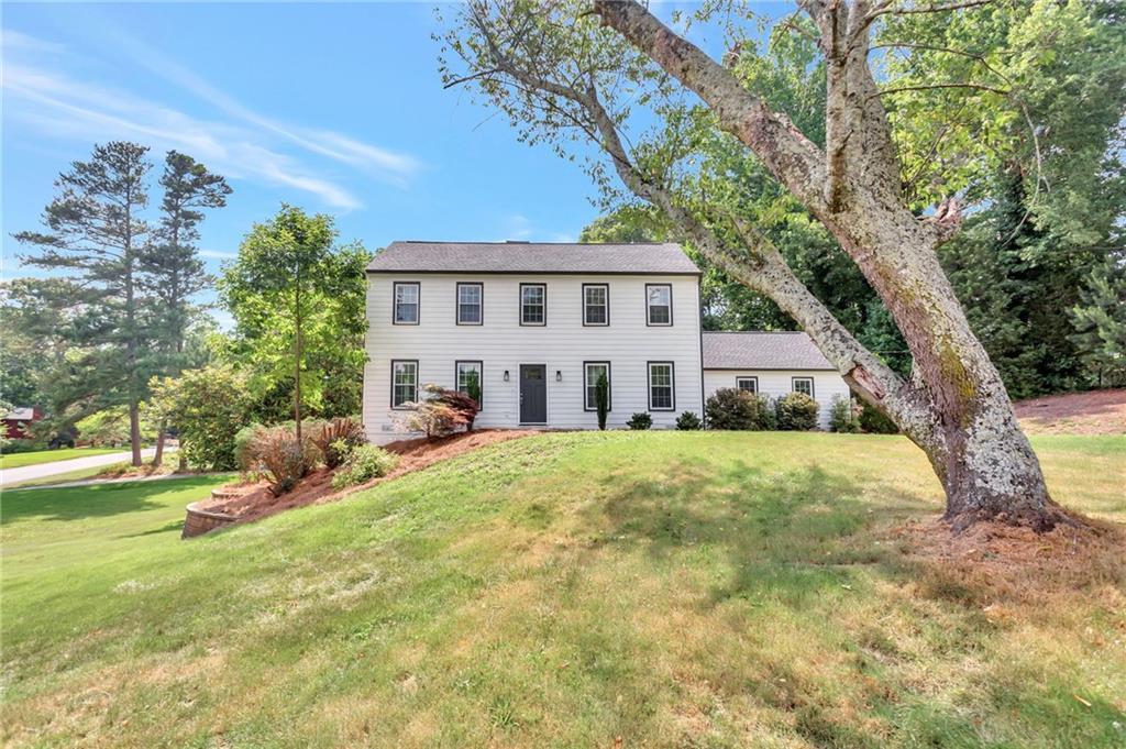 3021 Canton Hills Dr in Marietta, GA - Building Photo