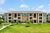 Oxford at Country Club in Baytown, TX - Foto de edificio - Building Photo