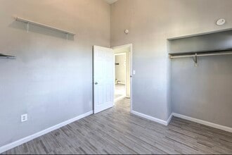 1305 Palm St in Henderson, NV - Building Photo - Building Photo