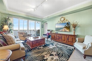 2743 First St, Unit 2102 in Ft. Myers, FL - Building Photo