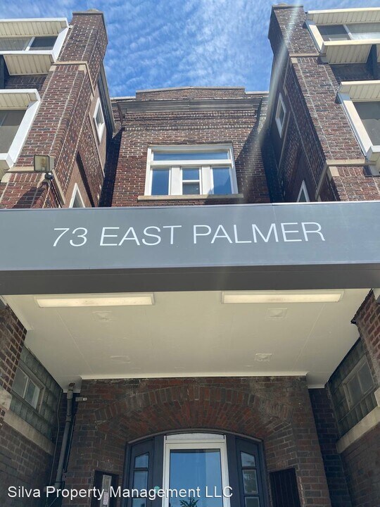 73 E Palmer St in Detroit, MI - Building Photo